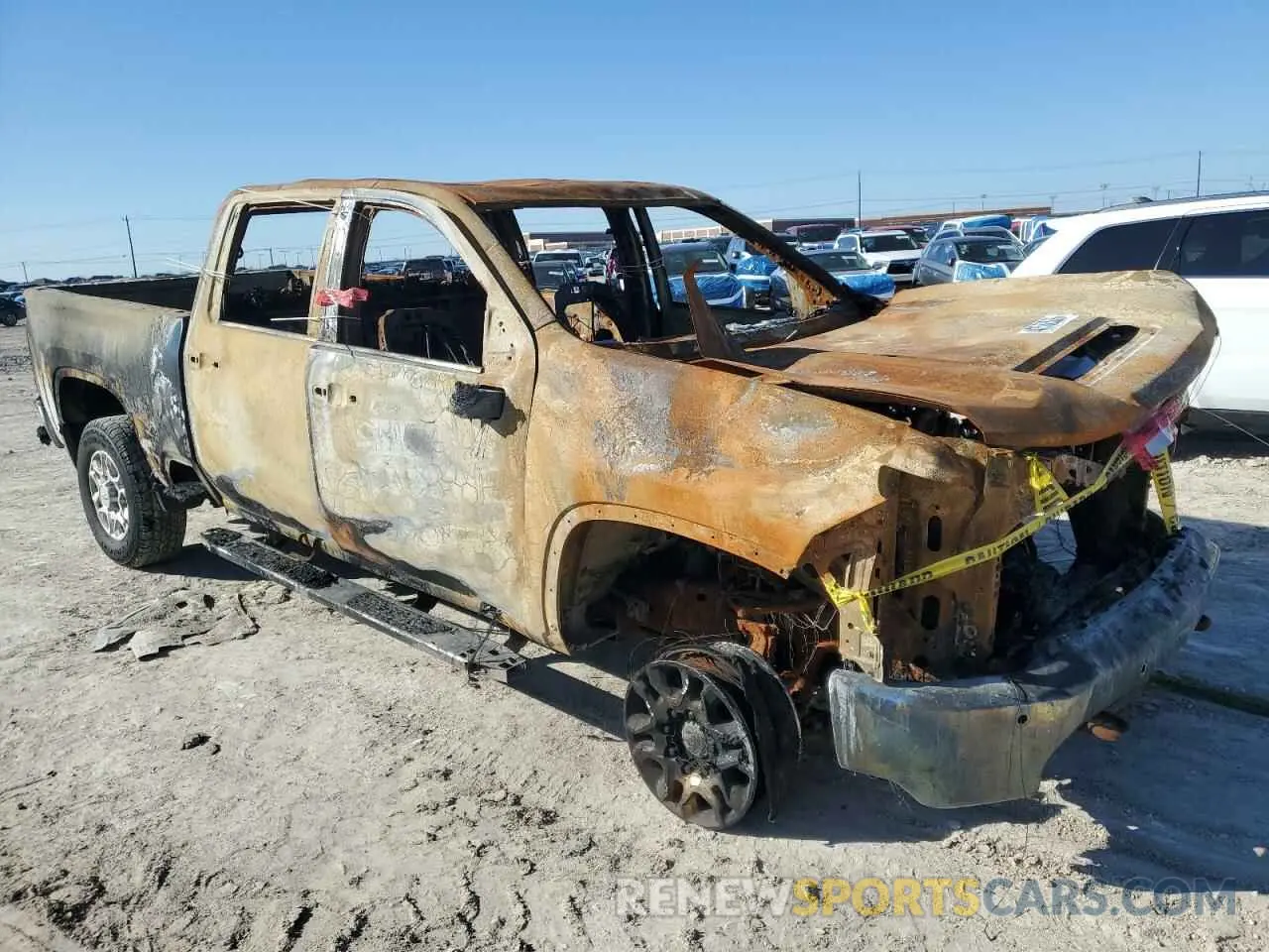 4 Photograph of a damaged car 1GC1YPEY4NF218967 CHEVROLET ALL Models 2022