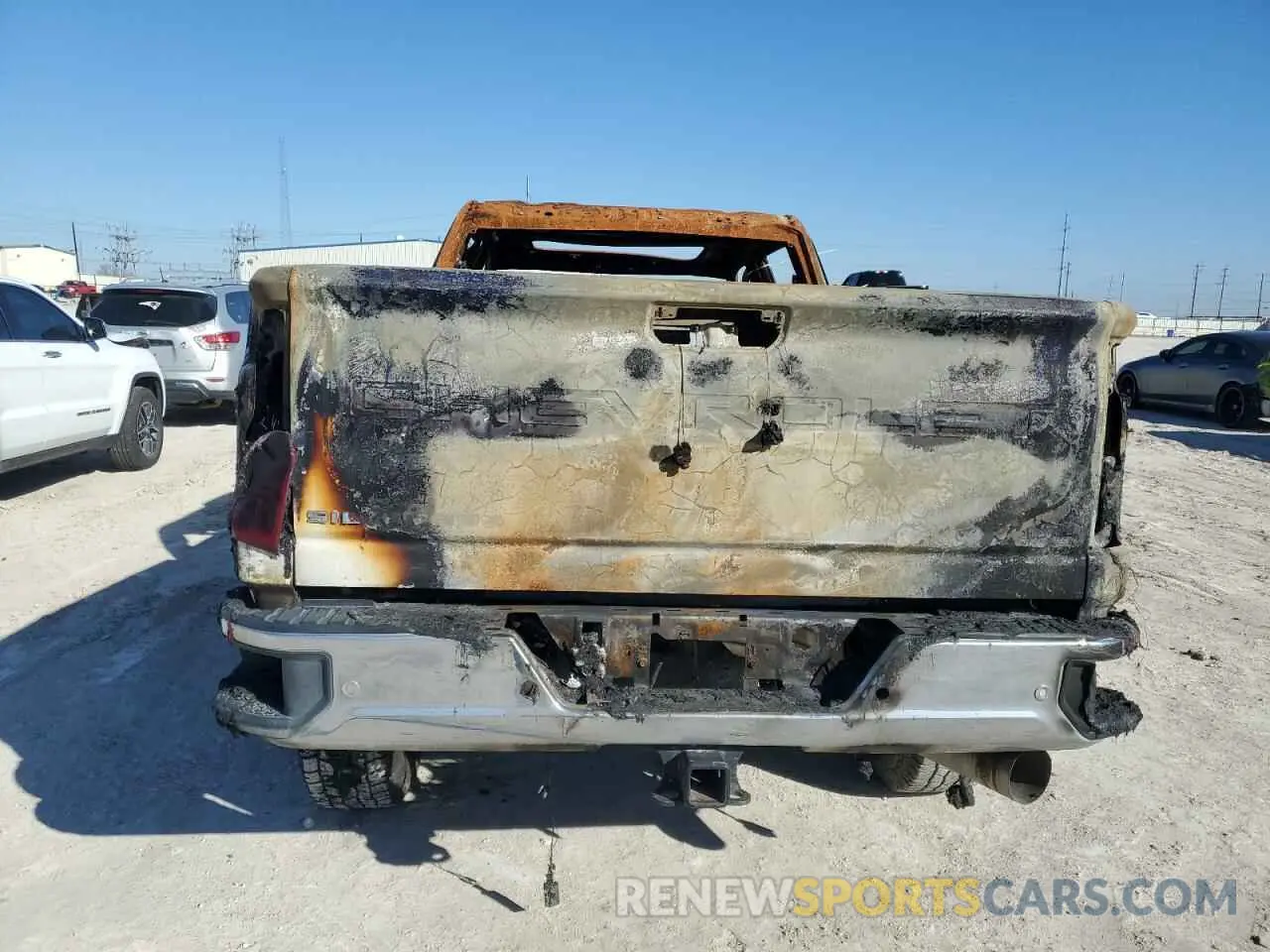 6 Photograph of a damaged car 1GC1YPEY4NF218967 CHEVROLET ALL Models 2022