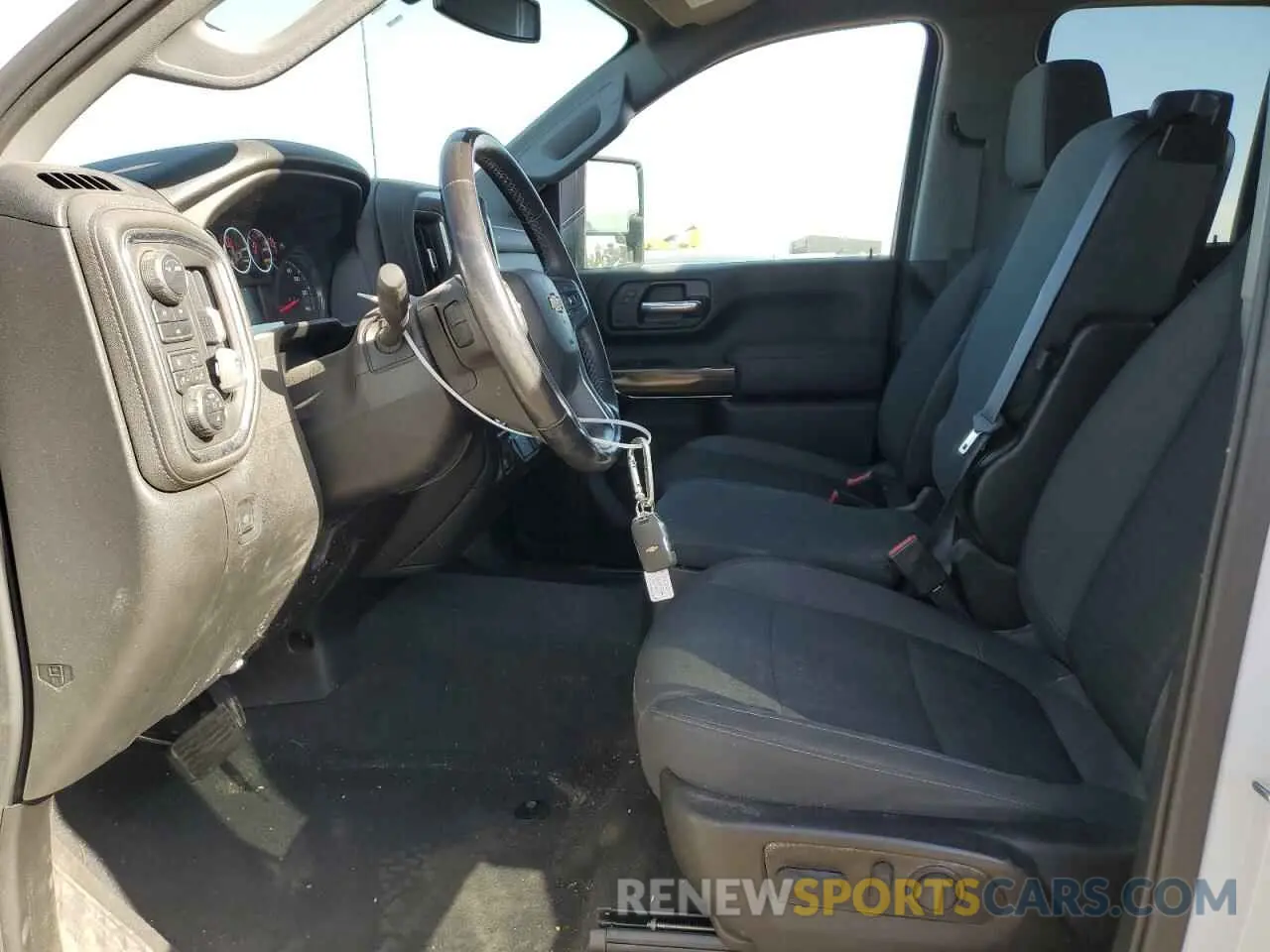 7 Photograph of a damaged car 1GC2YNE73NF121257 CHEVROLET ALL Models 2022