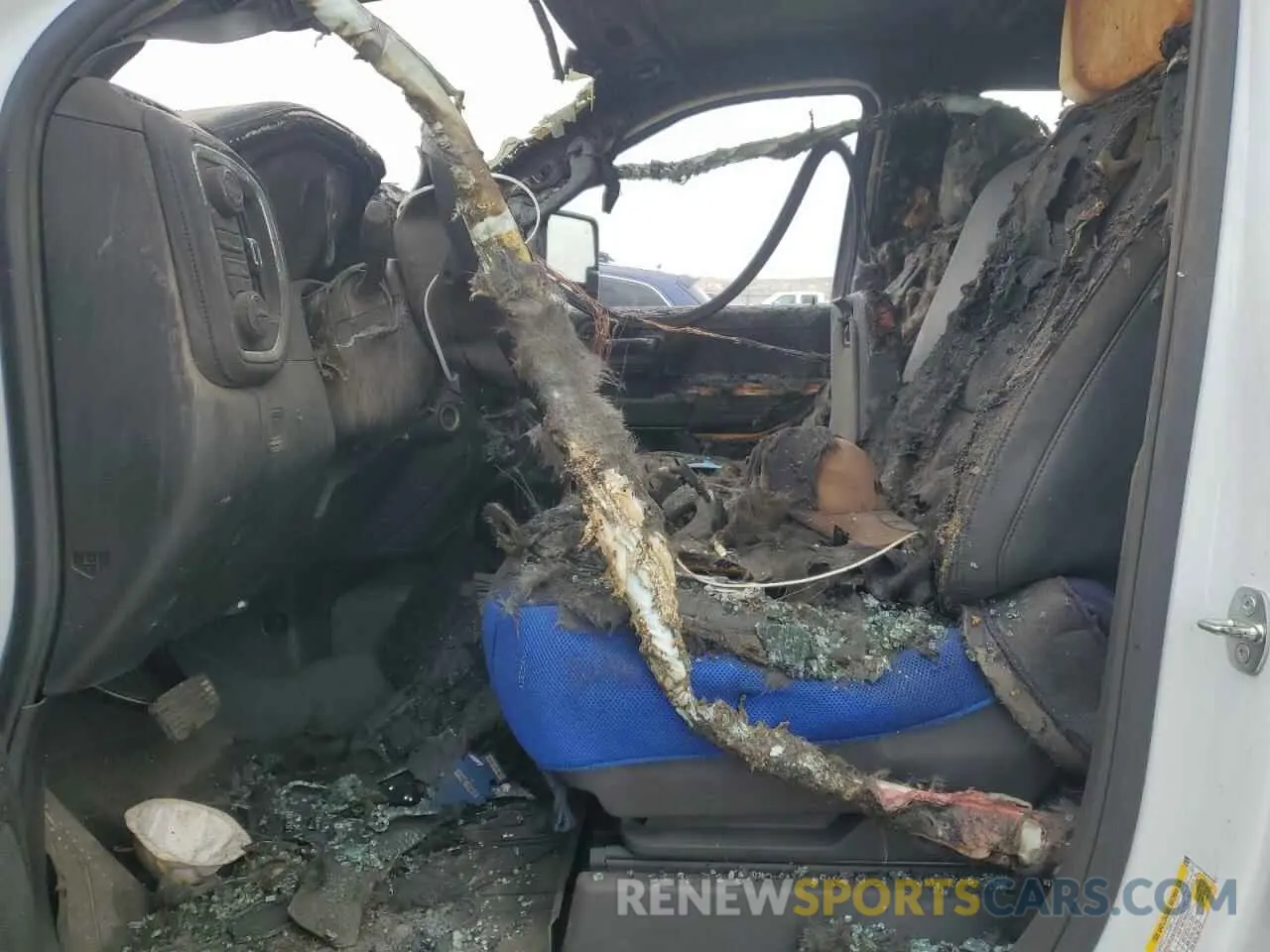 7 Photograph of a damaged car 1GC2YPEY4NF253920 CHEVROLET ALL Models 2022