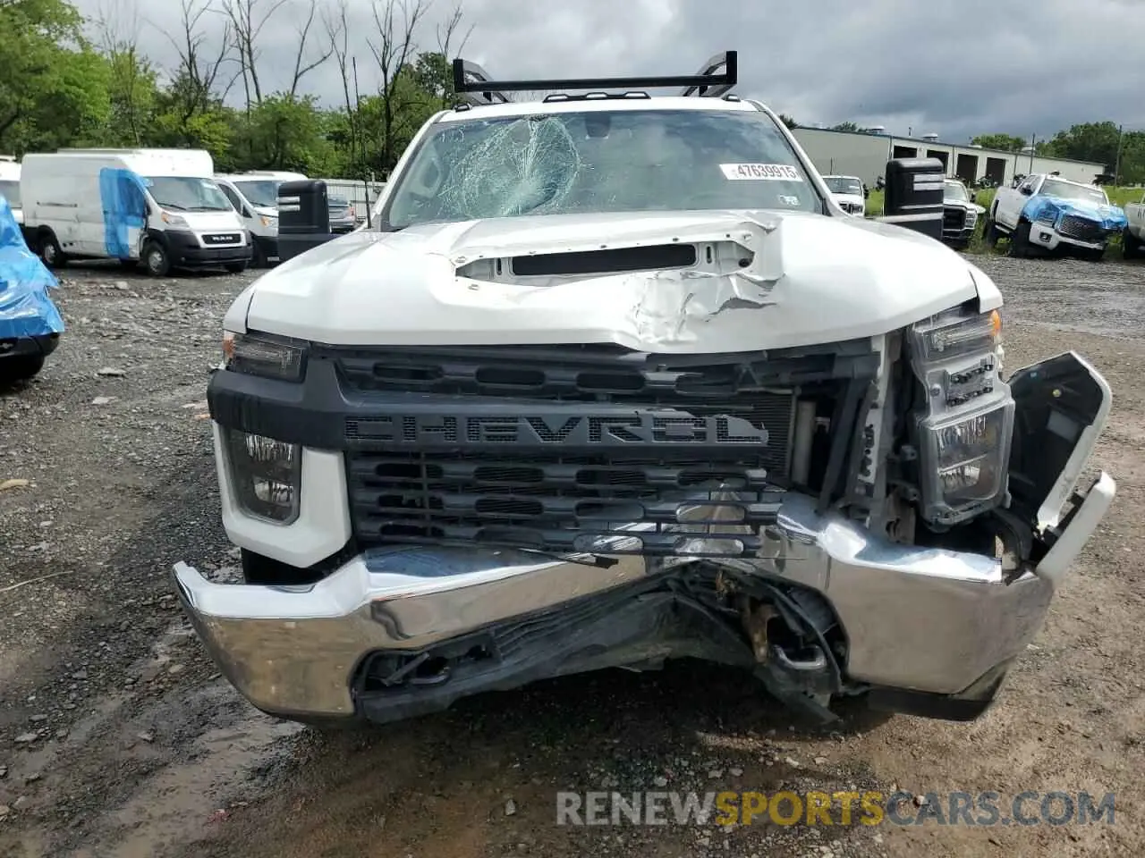 5 Photograph of a damaged car 1GC4YLE70NF234290 CHEVROLET ALL Models 2022