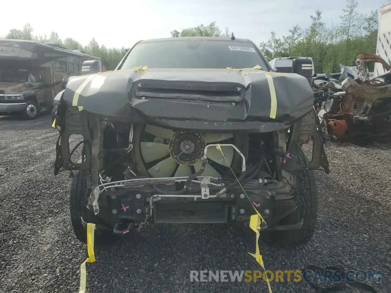 5 Photograph of a damaged car 1GC4YMEY9NF282613 CHEVROLET ALL Models 2022