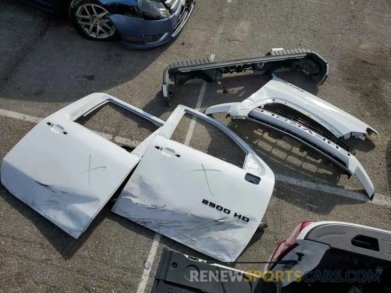 12 Photograph of a damaged car 1GC4YNEY5NF236623 CHEVROLET ALL Models 2022