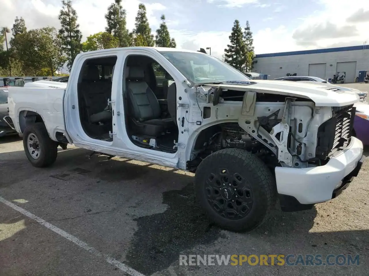 4 Photograph of a damaged car 1GC4YNEY5NF236623 CHEVROLET ALL Models 2022