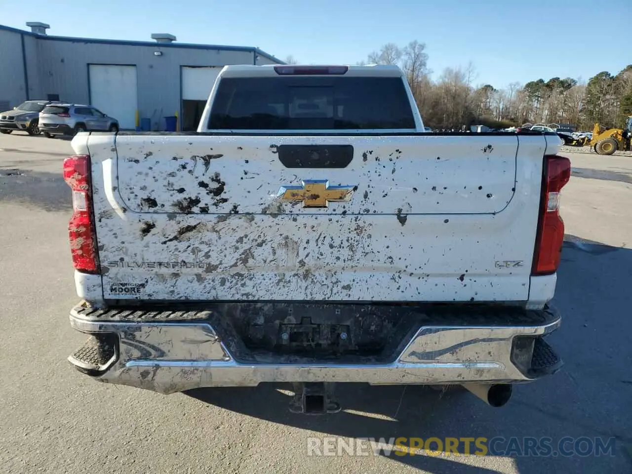 6 Photograph of a damaged car 1GC4YPEY7NF214022 CHEVROLET ALL Models 2022