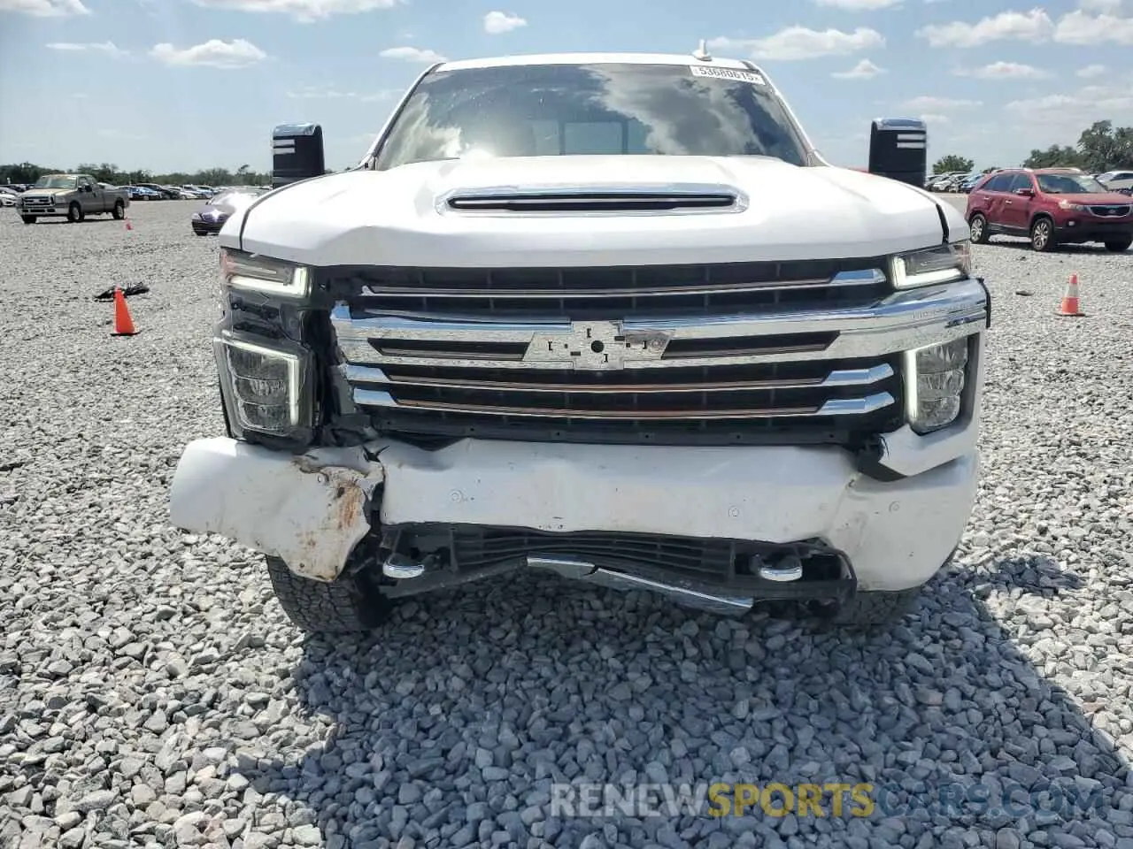 5 Photograph of a damaged car 1GC4YRE70NF202040 CHEVROLET ALL Models 2022
