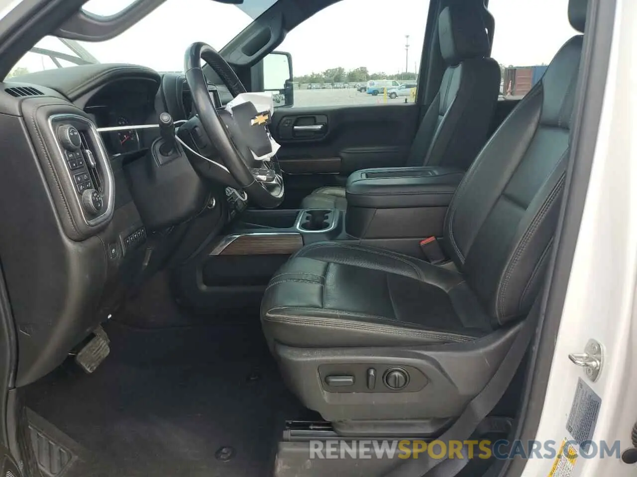 7 Photograph of a damaged car 1GC4YRE70NF202040 CHEVROLET ALL Models 2022