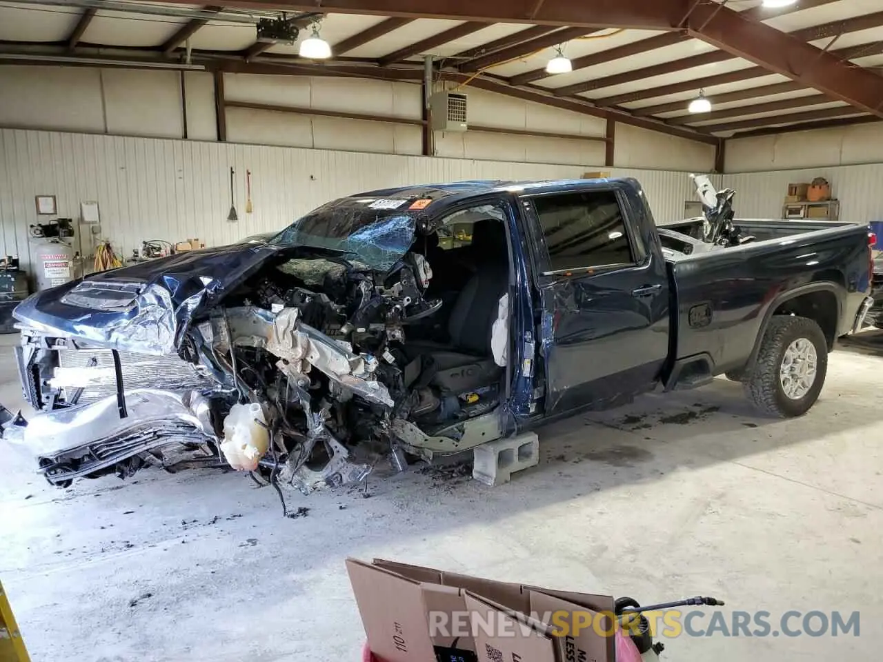 1 Photograph of a damaged car 1GC4YTEY1NF247882 CHEVROLET ALL Models 2022