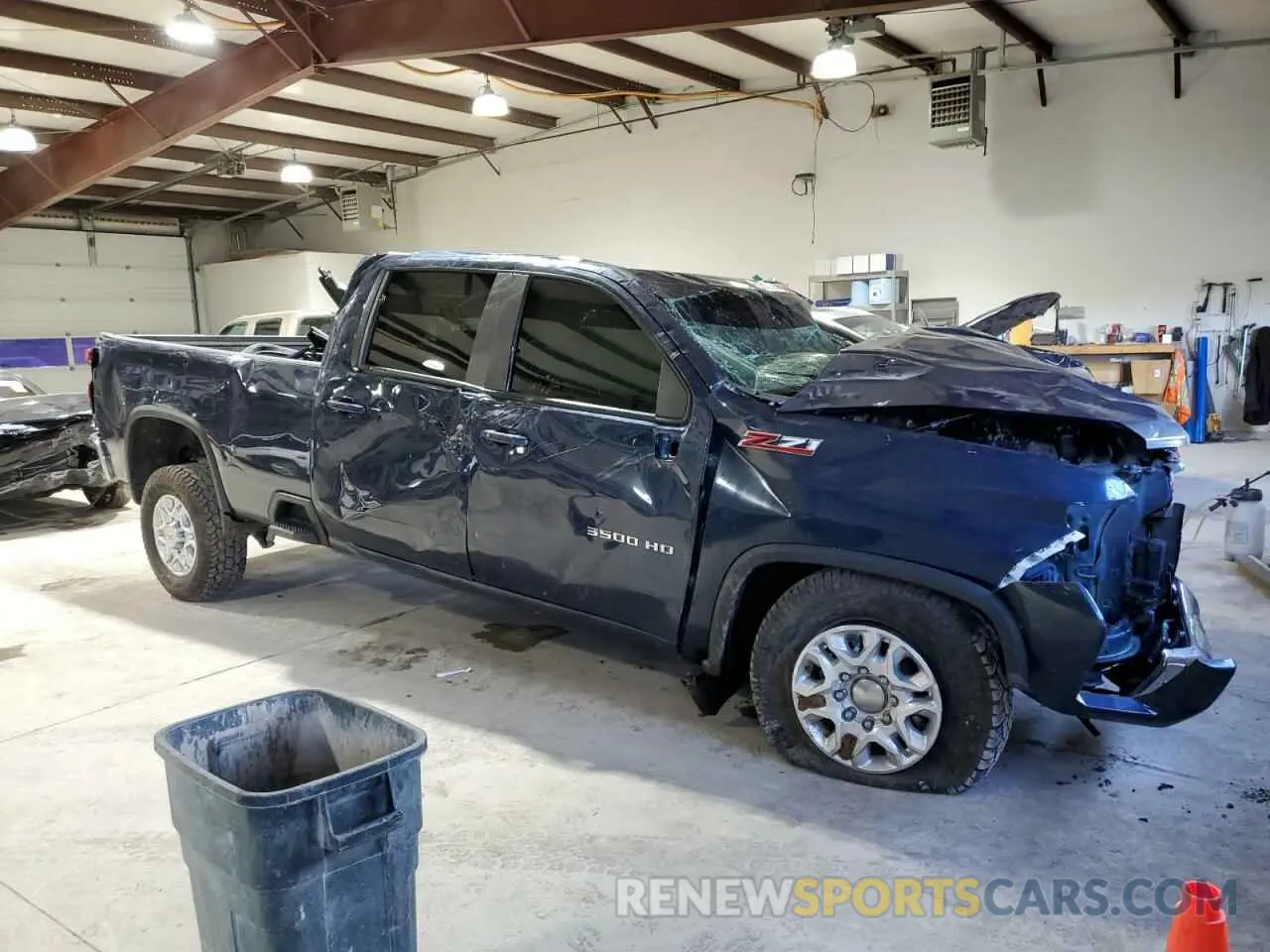 4 Photograph of a damaged car 1GC4YTEY1NF247882 CHEVROLET ALL Models 2022