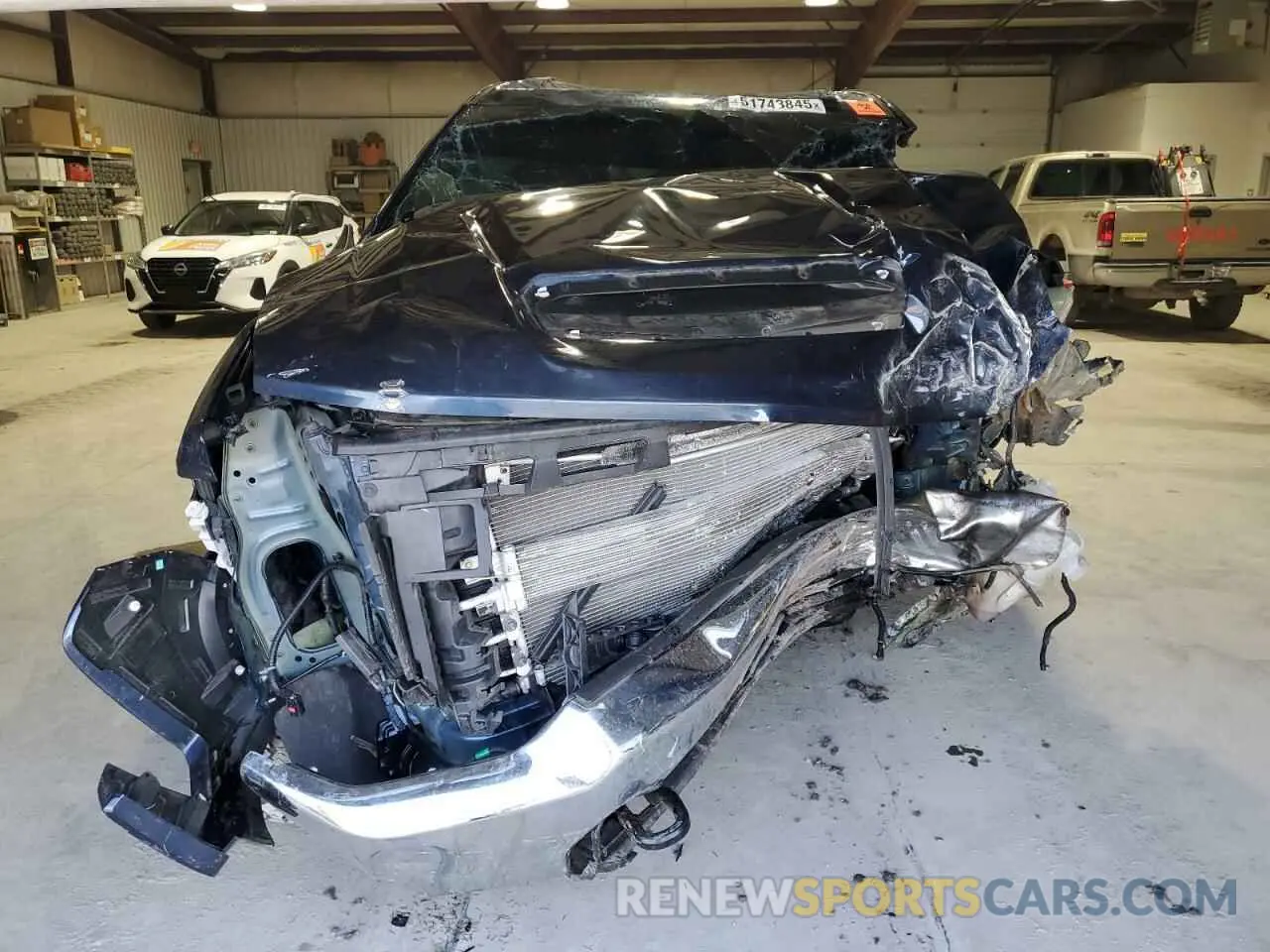 5 Photograph of a damaged car 1GC4YTEY1NF247882 CHEVROLET ALL Models 2022