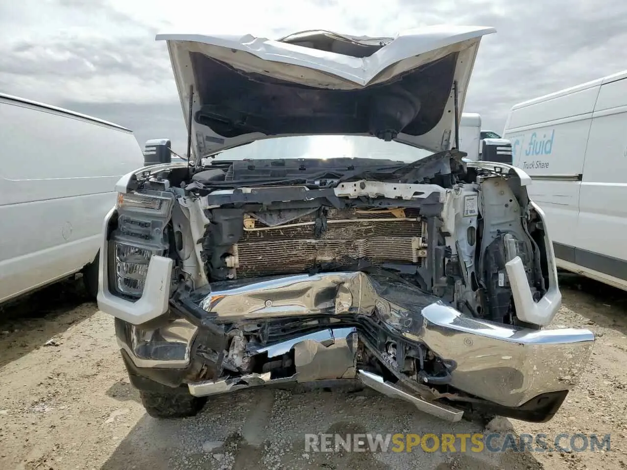 5 Photograph of a damaged car 1GC4YUEY1NF267796 CHEVROLET ALL Models 2022