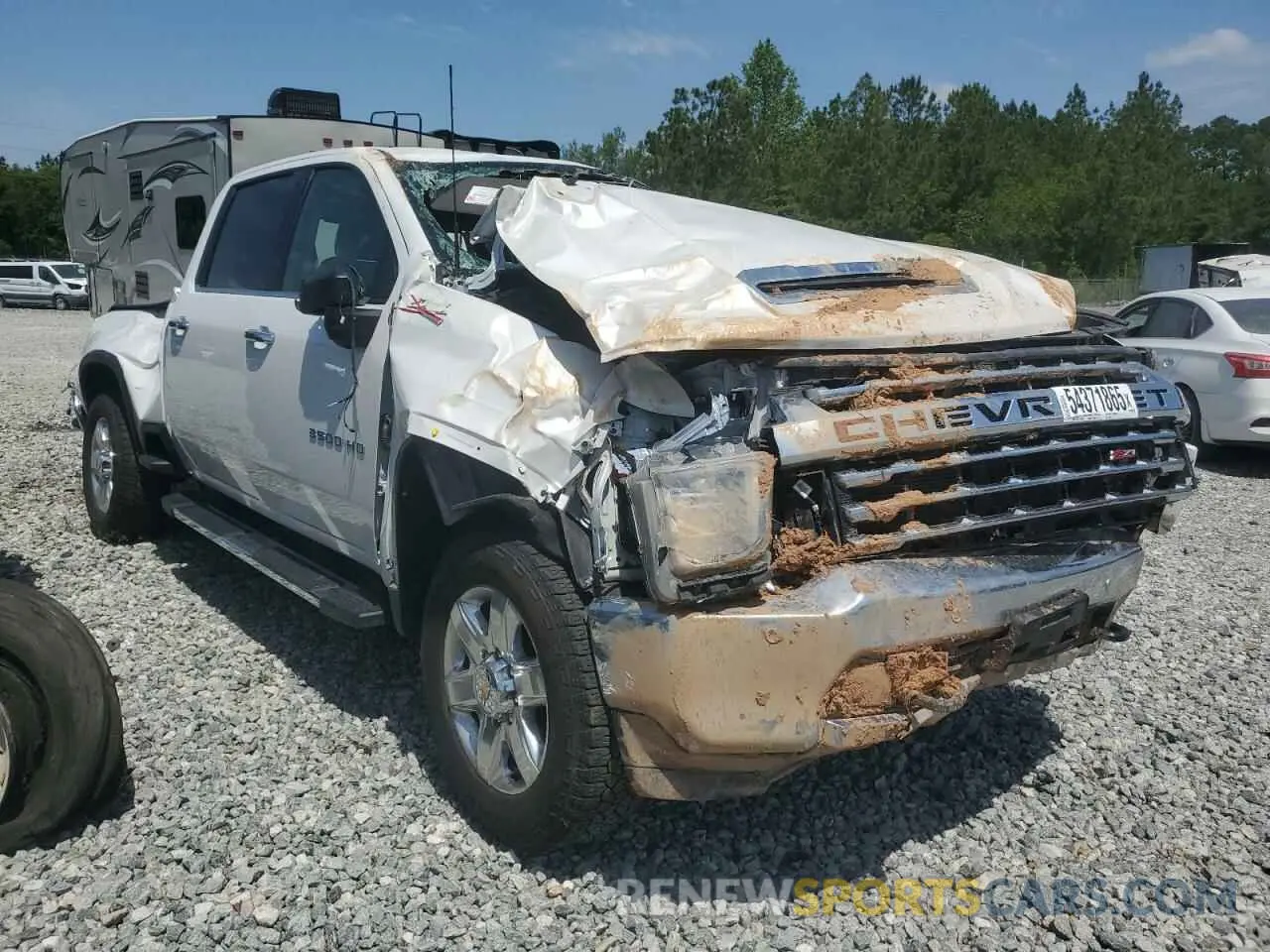 4 Photograph of a damaged car 1GC4YUEY6NF164812 CHEVROLET ALL Models 2022