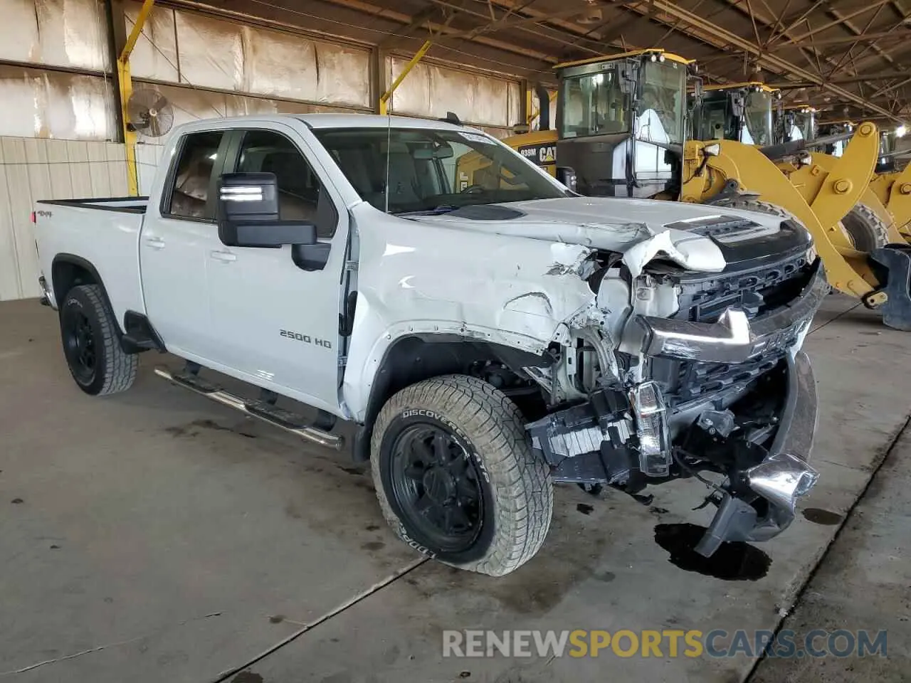 4 Photograph of a damaged car 1GC5YNE73NF217676 CHEVROLET ALL Models 2022