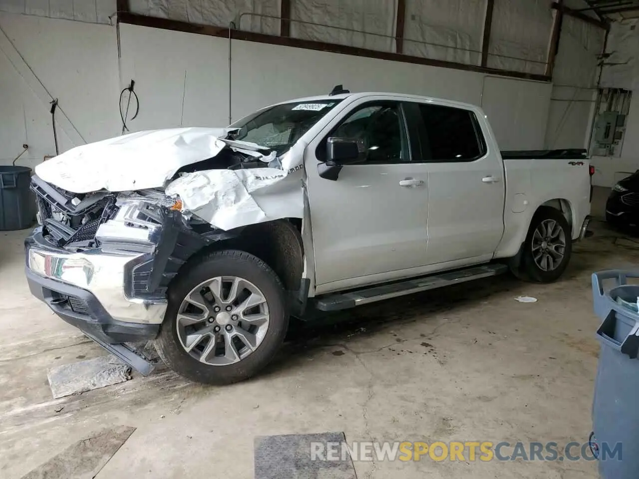 1 Photograph of a damaged car 1GCPYJEK3NZ238340 CHEVROLET ALL Models 2022