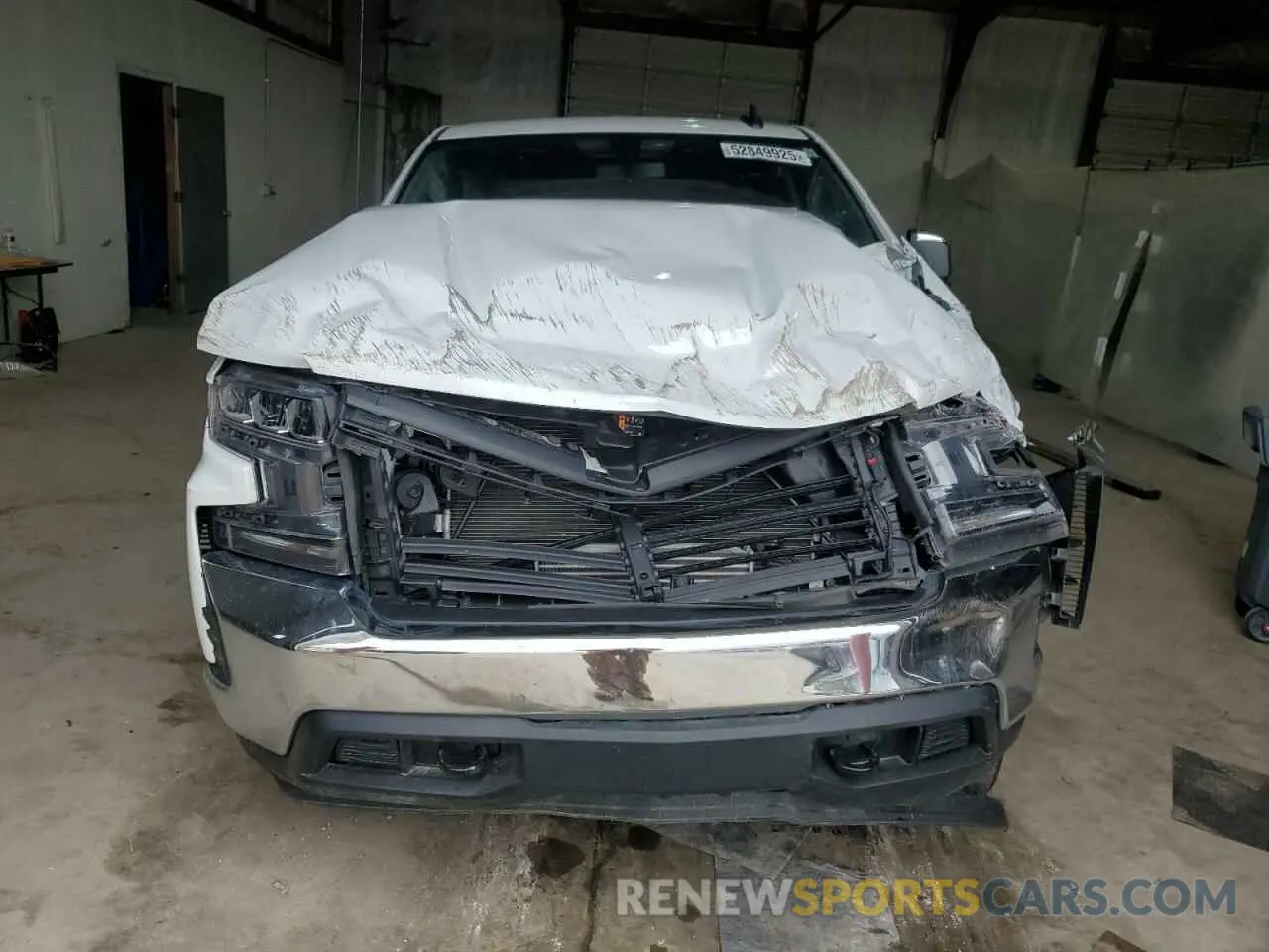 5 Photograph of a damaged car 1GCPYJEK3NZ238340 CHEVROLET ALL Models 2022