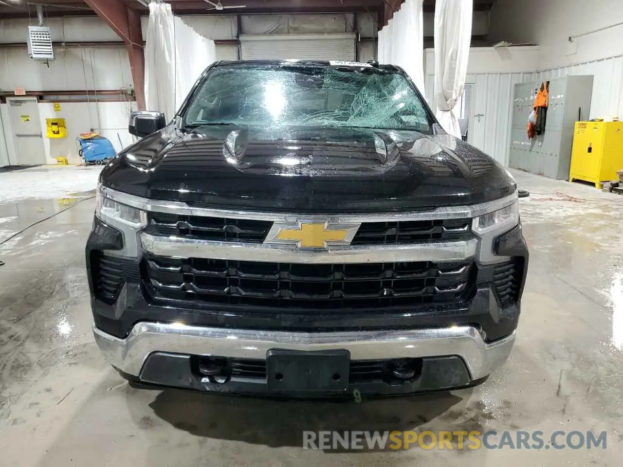 5 Photograph of a damaged car 1GCRDDED3NZ587604 CHEVROLET ALL Models 2022