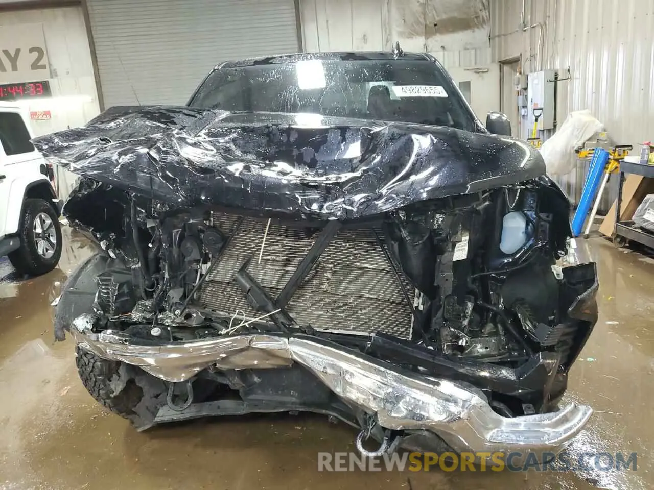 5 Photograph of a damaged car 1GCUDDED0NZ524437 CHEVROLET ALL Models 2022