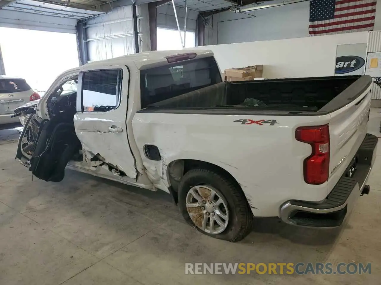 2 Photograph of a damaged car 1GCUDDED2NZ558685 CHEVROLET ALL Models 2022