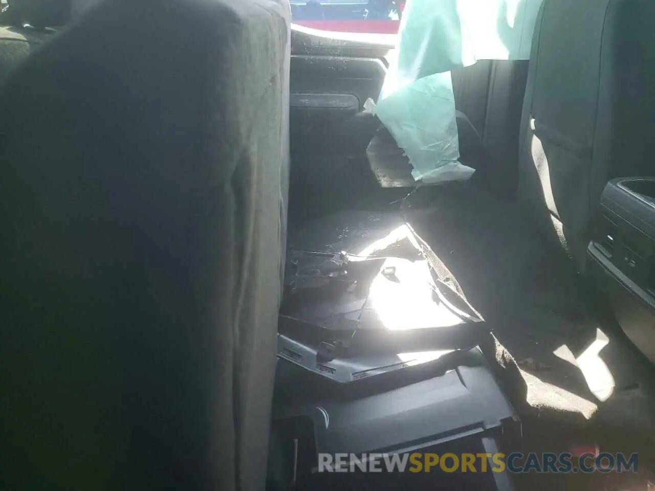 10 Photograph of a damaged car 1GCUDDED5NZ615770 CHEVROLET ALL Models 2022