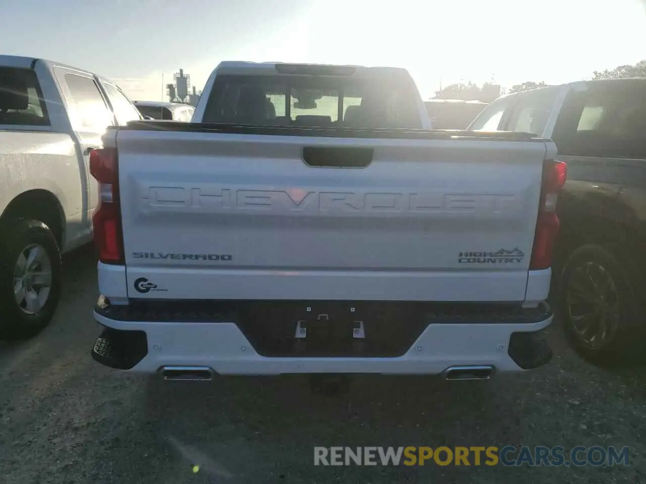 6 Photograph of a damaged car 1GCUDJED8NZ606415 CHEVROLET ALL Models 2022