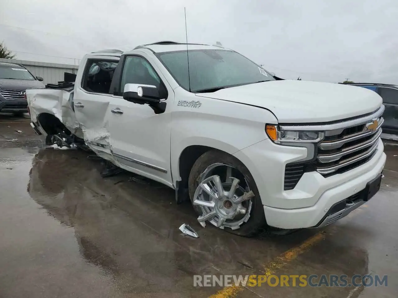 4 Photograph of a damaged car 1GCUDJED9NZ585932 CHEVROLET ALL Models 2022