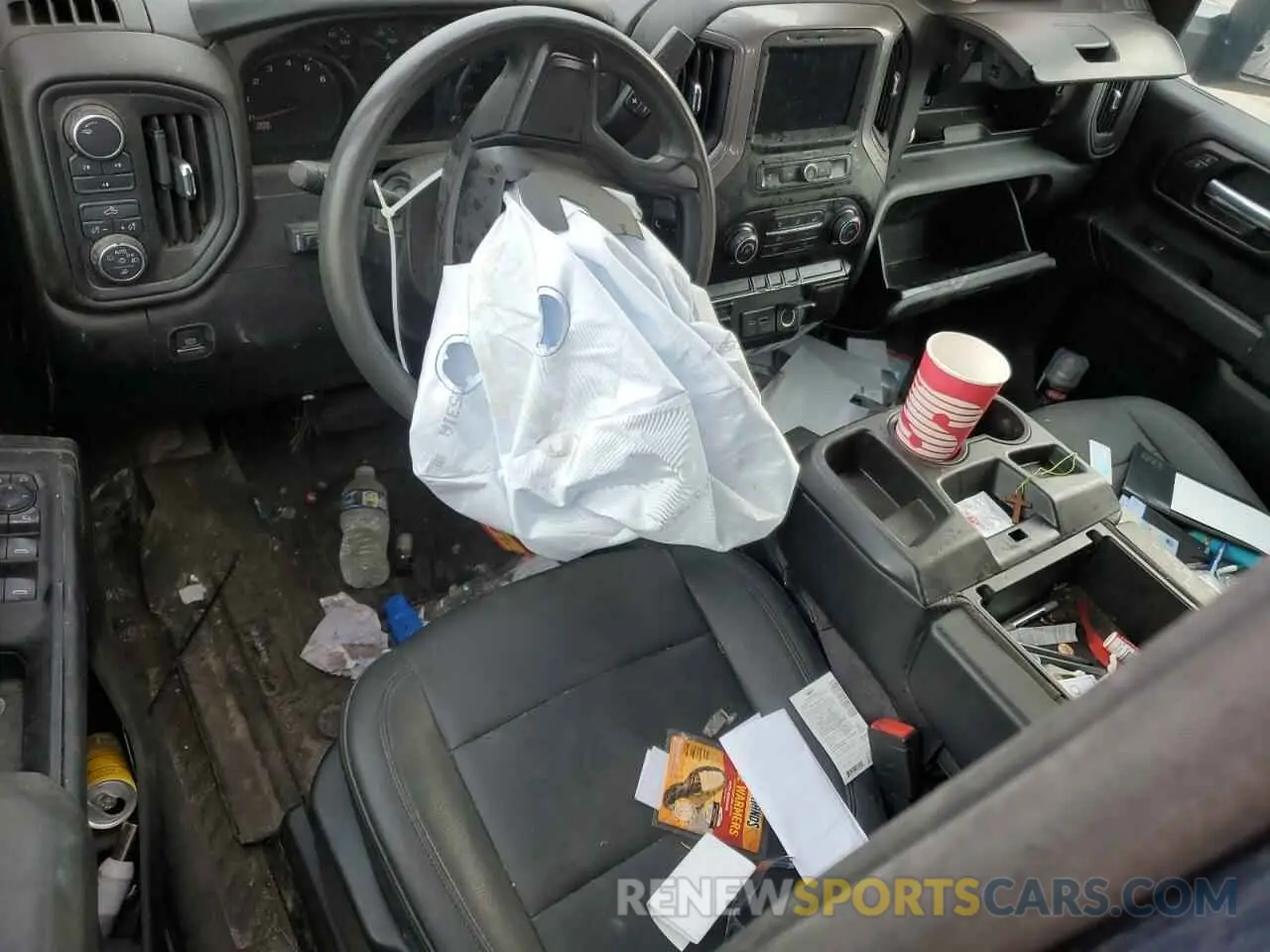8 Photograph of a damaged car 2GC4YLE78N1240054 CHEVROLET ALL Models 2022