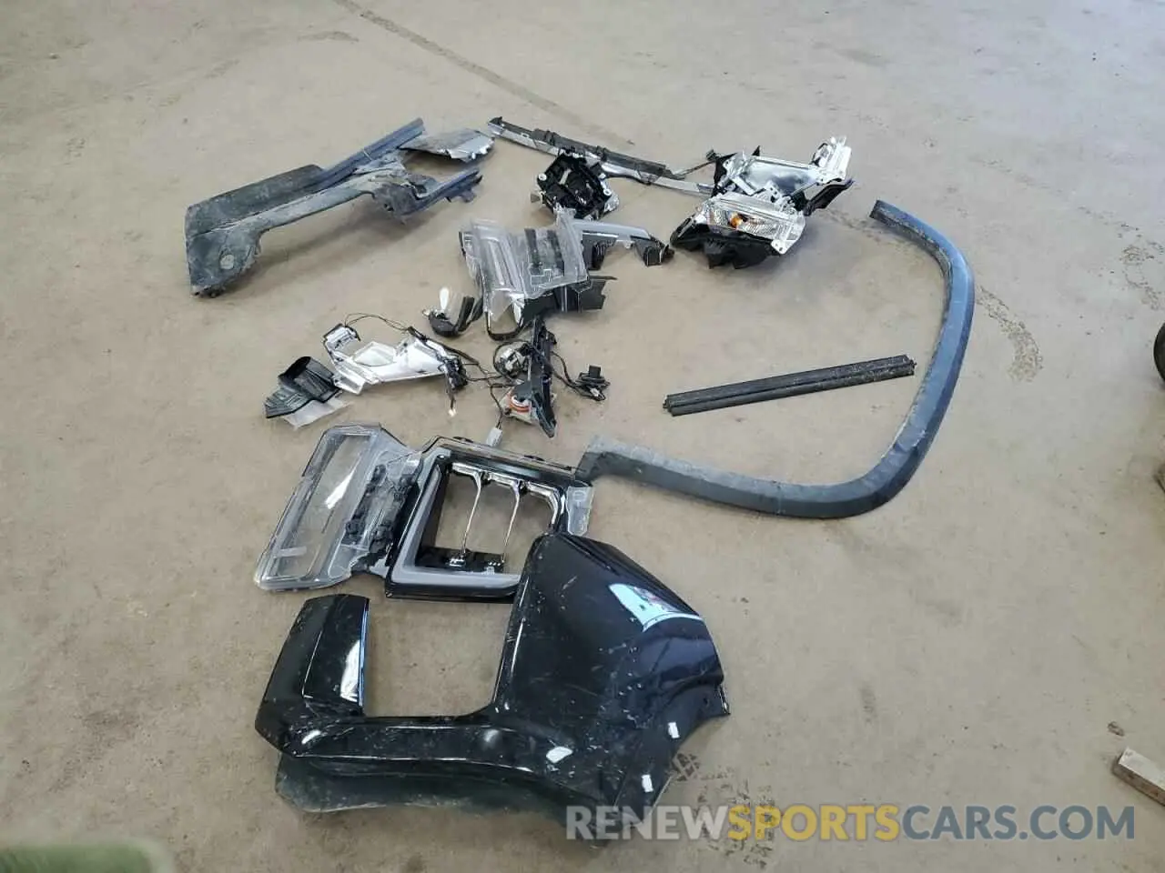 12 Photograph of a damaged car 2GC4YPE74N1230421 CHEVROLET ALL Models 2022