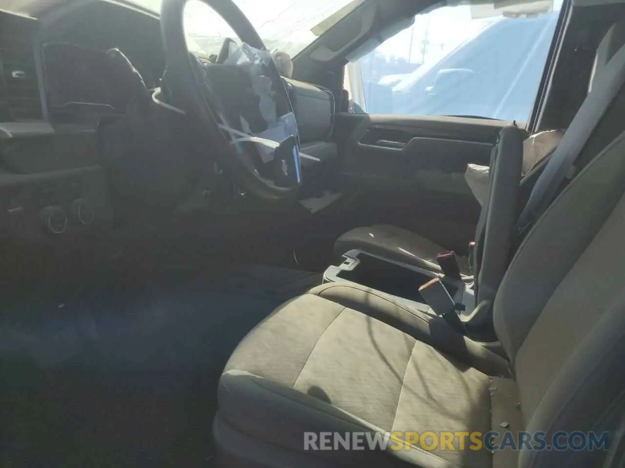 7 Photograph of a damaged car 2GCUDDED8N1512495 CHEVROLET ALL Models 2022
