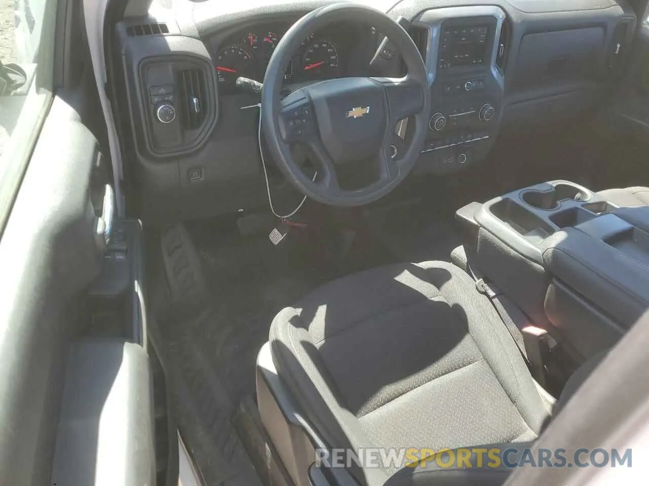 8 Photograph of a damaged car 3GCNAAED1NG557619 CHEVROLET ALL Models 2022