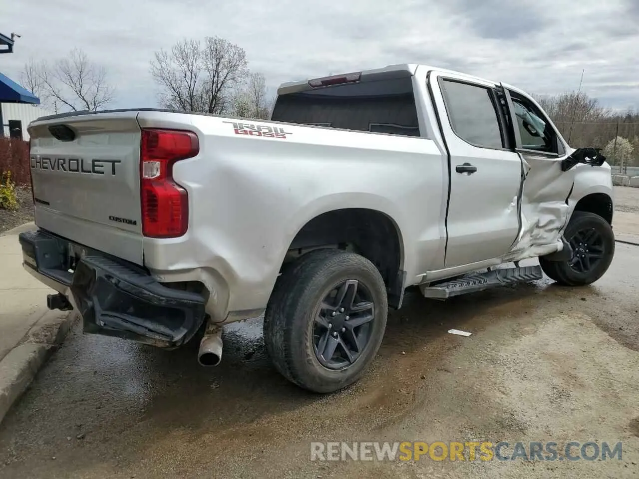 3 Photograph of a damaged car 3GCPDCEK4NG565546 CHEVROLET ALL Models 2022