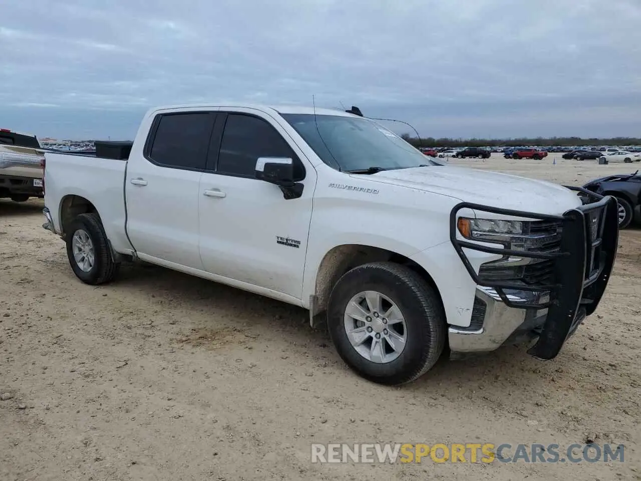 4 Photograph of a damaged car 3GCPWCED1NG100217 CHEVROLET ALL Models 2022