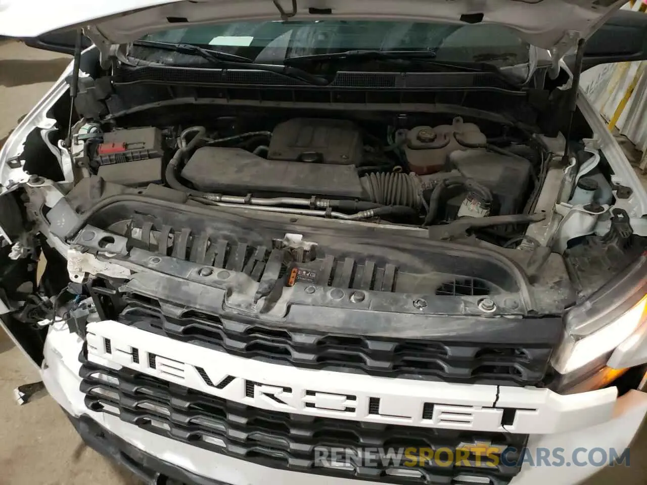 11 Photograph of a damaged car 3GCPYBEK8NG164578 CHEVROLET ALL Models 2022