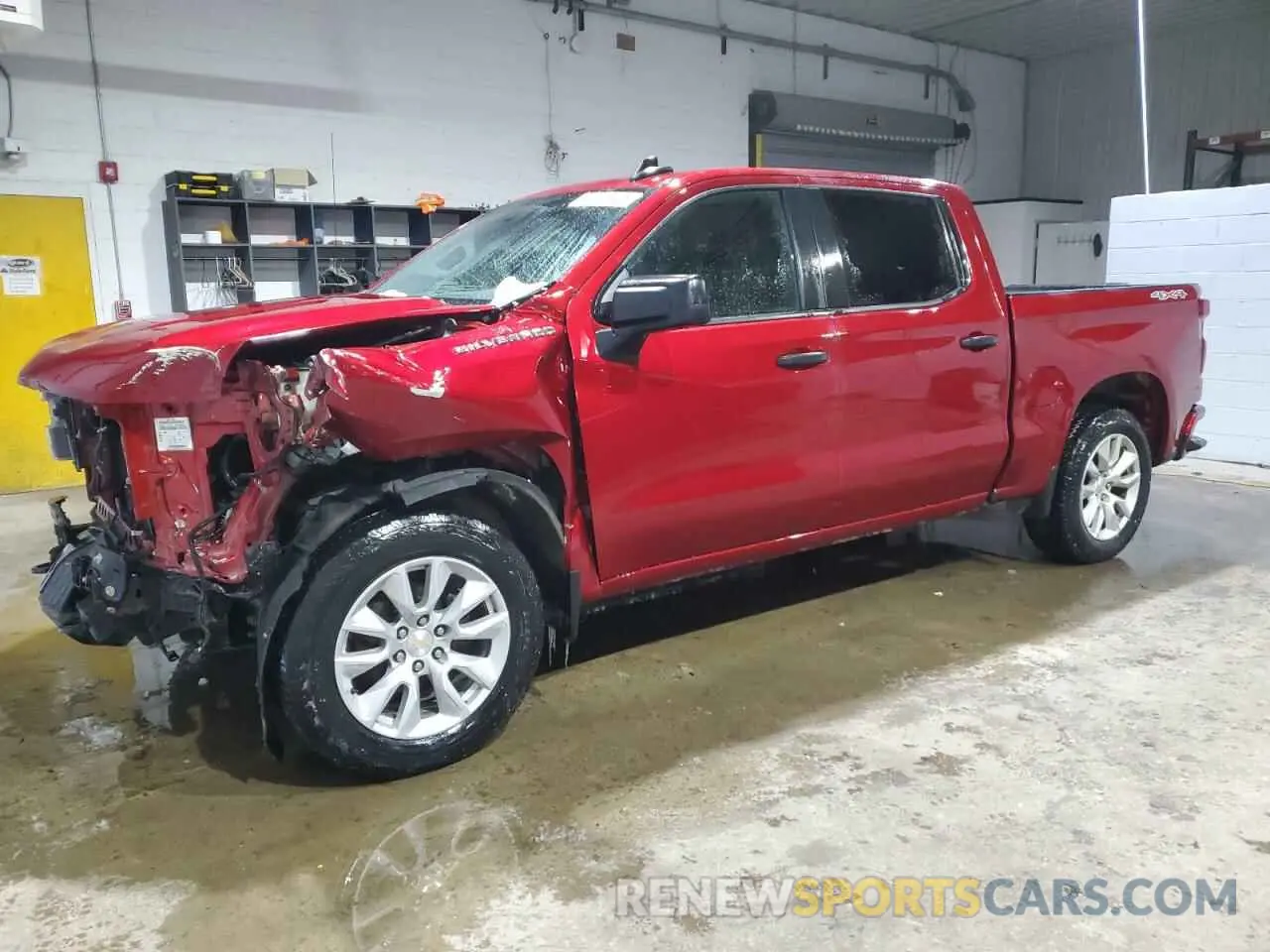 1 Photograph of a damaged car 3GCPYBEKXNG165876 CHEVROLET ALL Models 2022