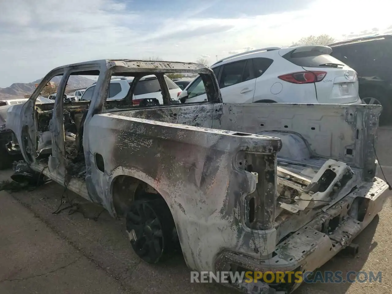 2 Photograph of a damaged car 3GCUDEED3NG560855 CHEVROLET ALL Models 2022