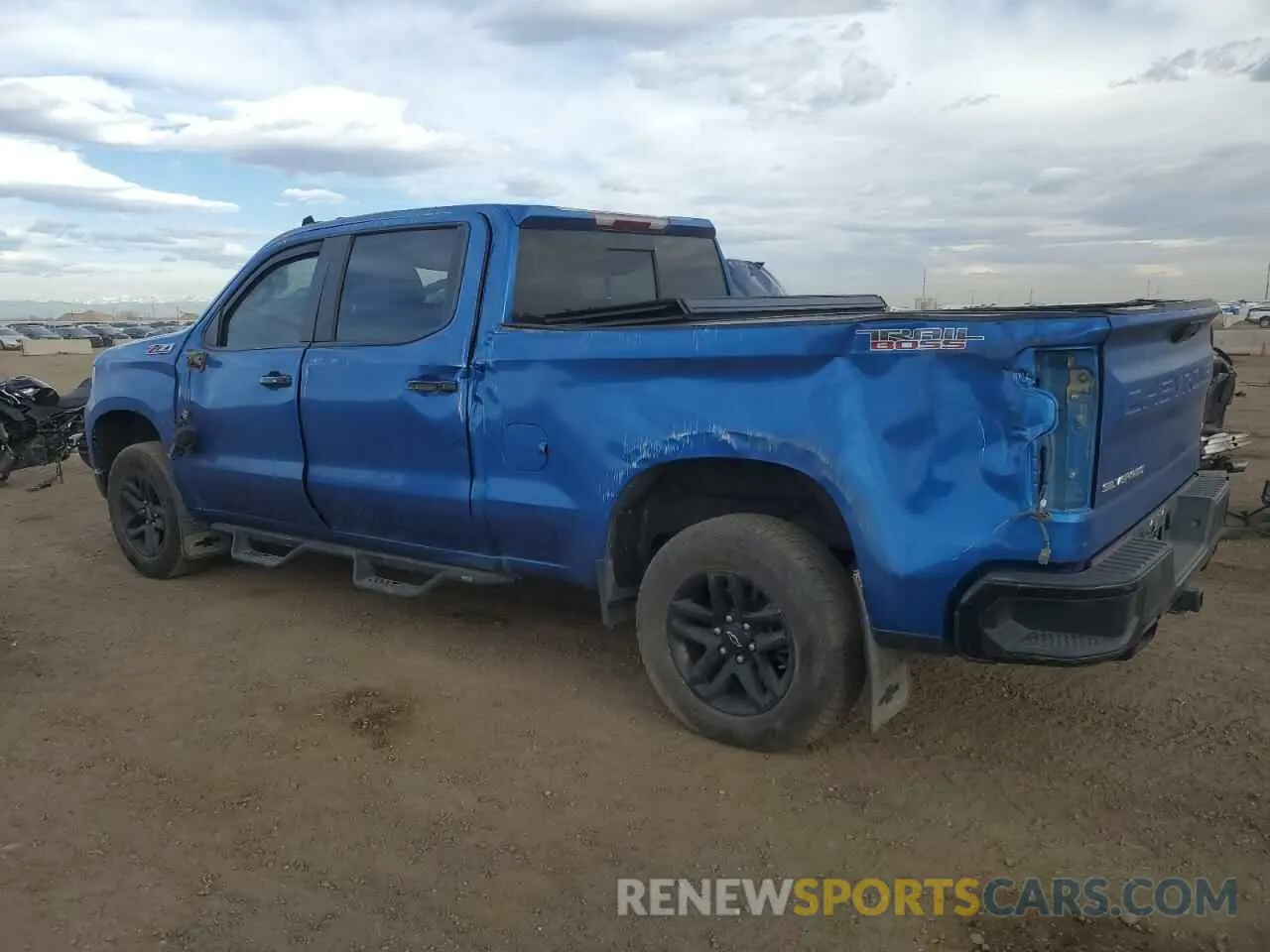 2 Photograph of a damaged car 3GCUDFED3NG547626 CHEVROLET ALL Models 2022