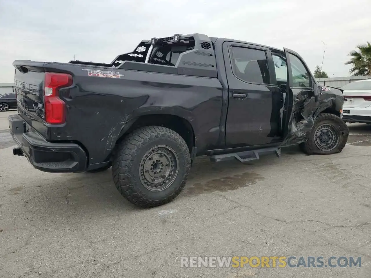 3 Photograph of a damaged car 3GCUDFED7NG535799 CHEVROLET ALL Models 2022