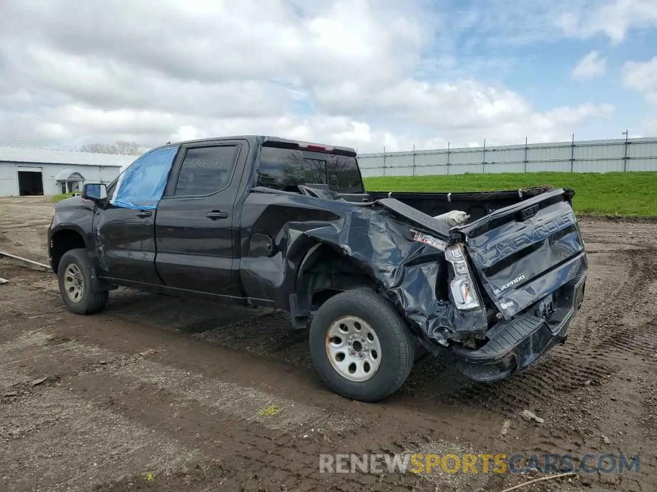 2 Photograph of a damaged car 3GCUDFEL9NG552742 CHEVROLET ALL Models 2022