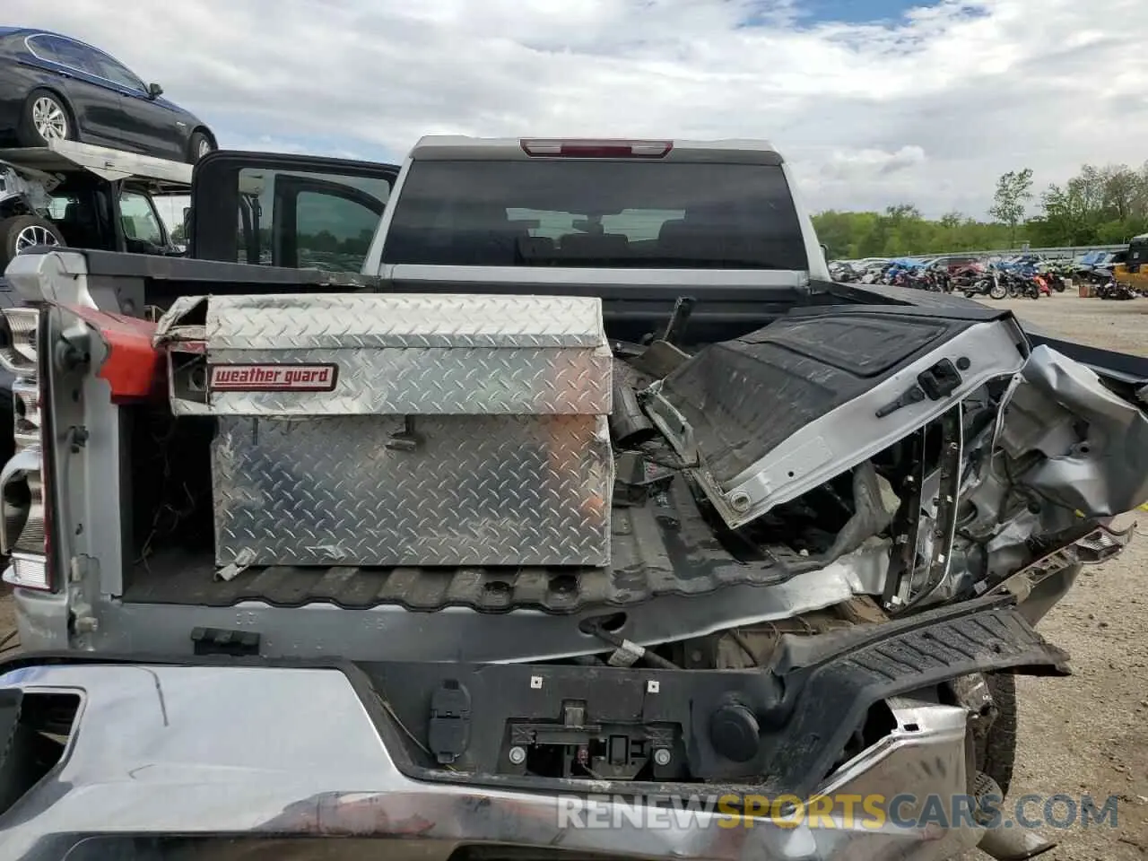 6 Photograph of a damaged car 1GC4YTE71PF102982 CHEVROLET ALL Models 2023