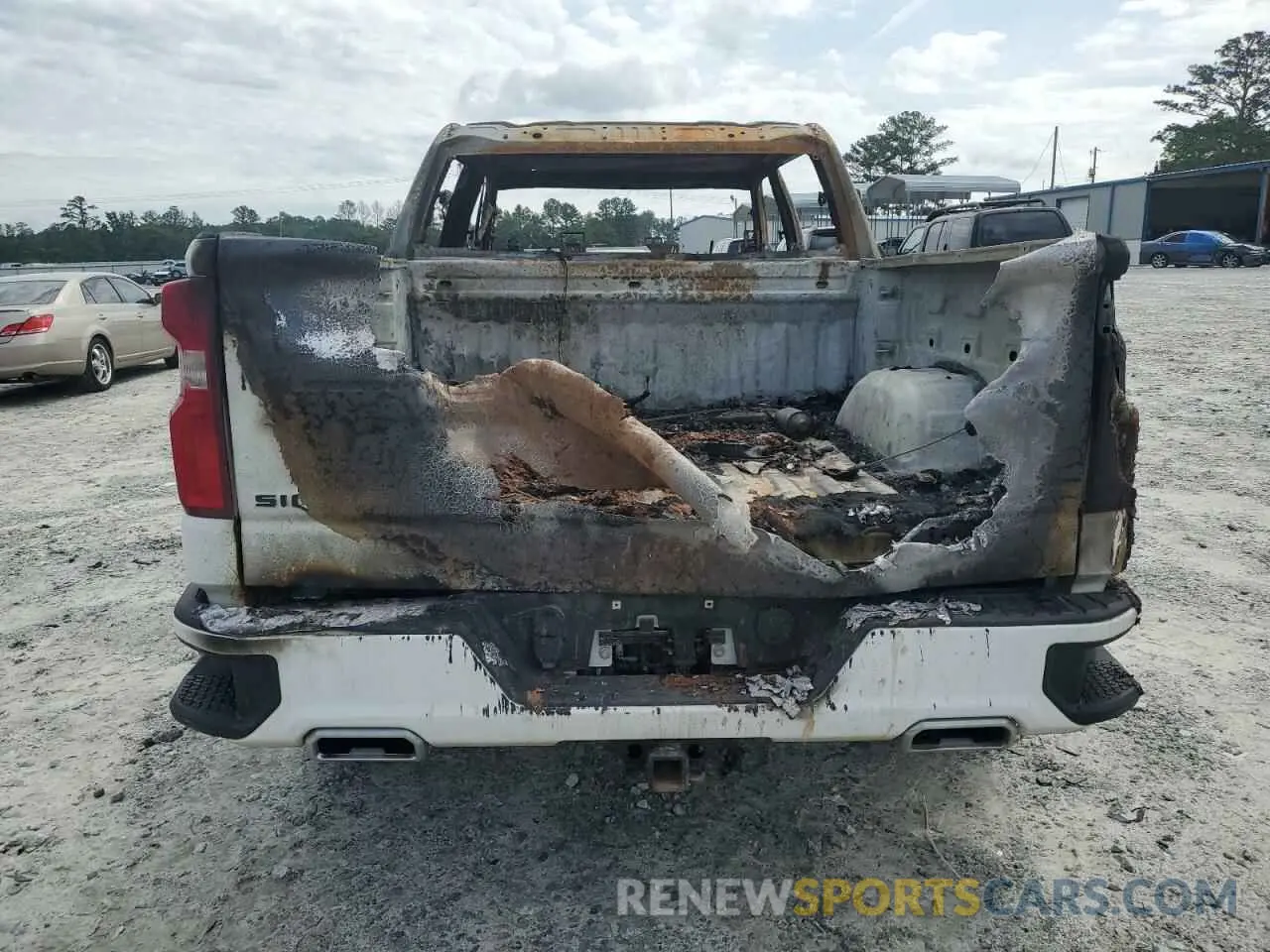 6 Photograph of a damaged car 1GCUDEE84PZ165282 CHEVROLET ALL Models 2023