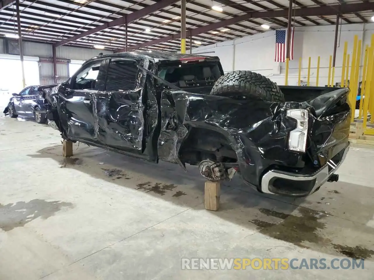 2 Photograph of a damaged car 1GCUDGEL3PZ146593 CHEVROLET ALL Models 2023