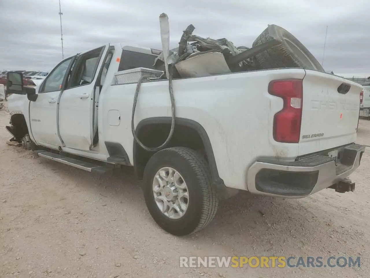 2 Photograph of a damaged car 1GC1YNEY5RF379113 CHEVROLET ALL Models 2024