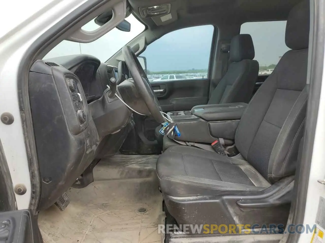 7 Photograph of a damaged car 1GC4YME76RF166007 CHEVROLET ALL Models 2024