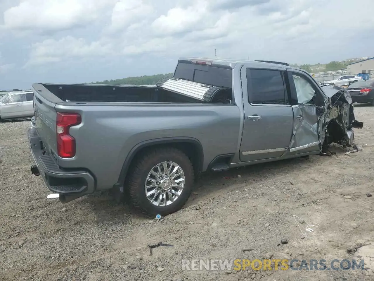 3 Photograph of a damaged car 1GC4YREY1RF181360 CHEVROLET ALL Models 2024