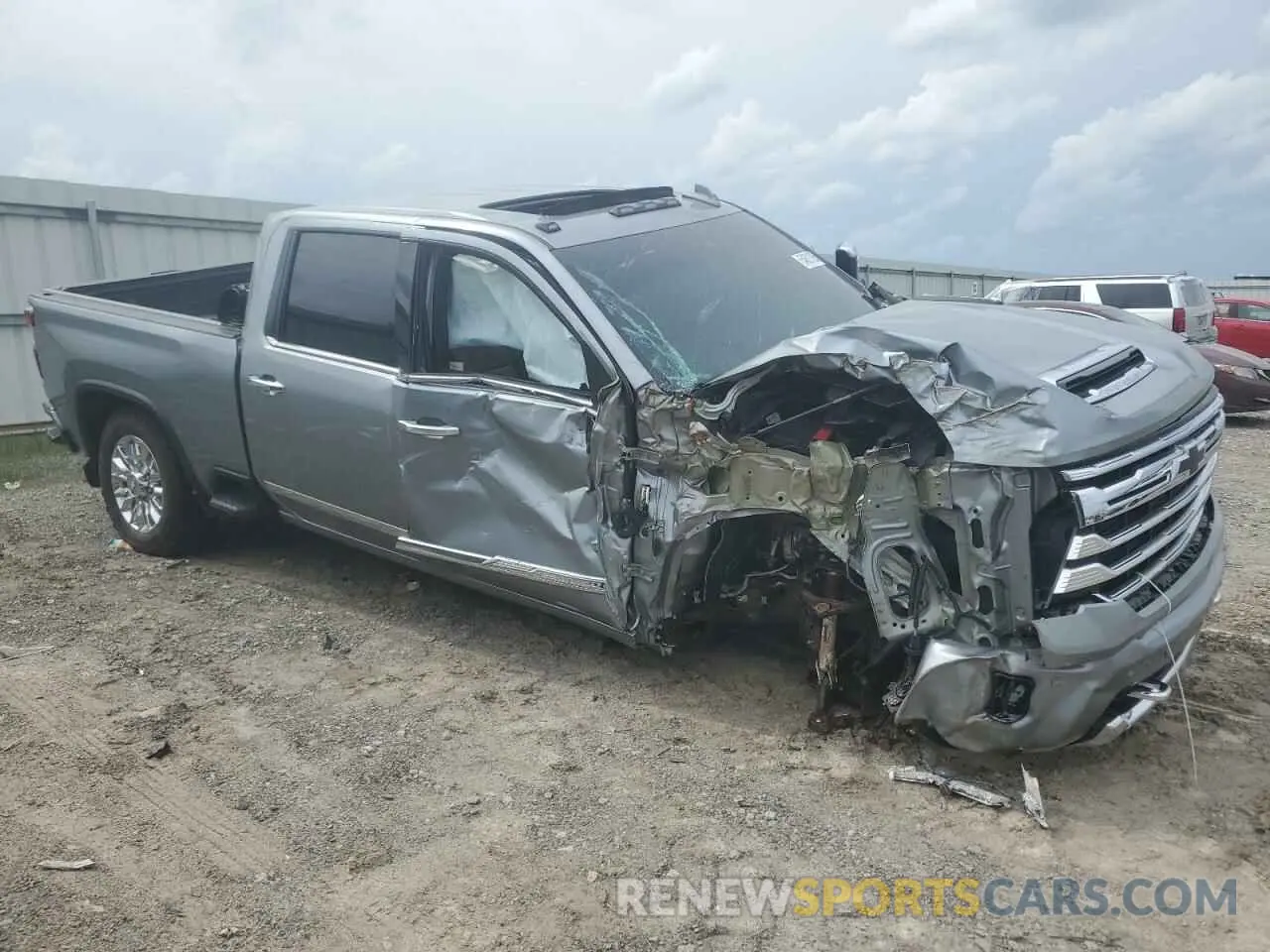 4 Photograph of a damaged car 1GC4YREY1RF181360 CHEVROLET ALL Models 2024