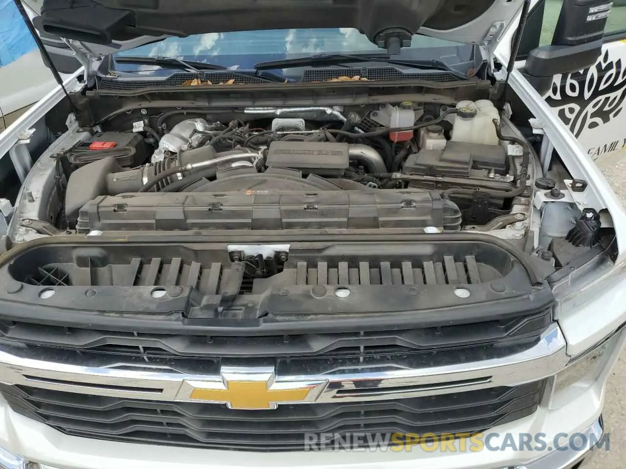 11 Photograph of a damaged car 1GC4YTEY3RF111582 CHEVROLET ALL Models 2024