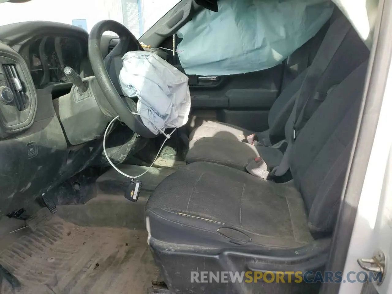 7 Photograph of a damaged car 1GC5WLE70RF203640 CHEVROLET ALL Models 2024