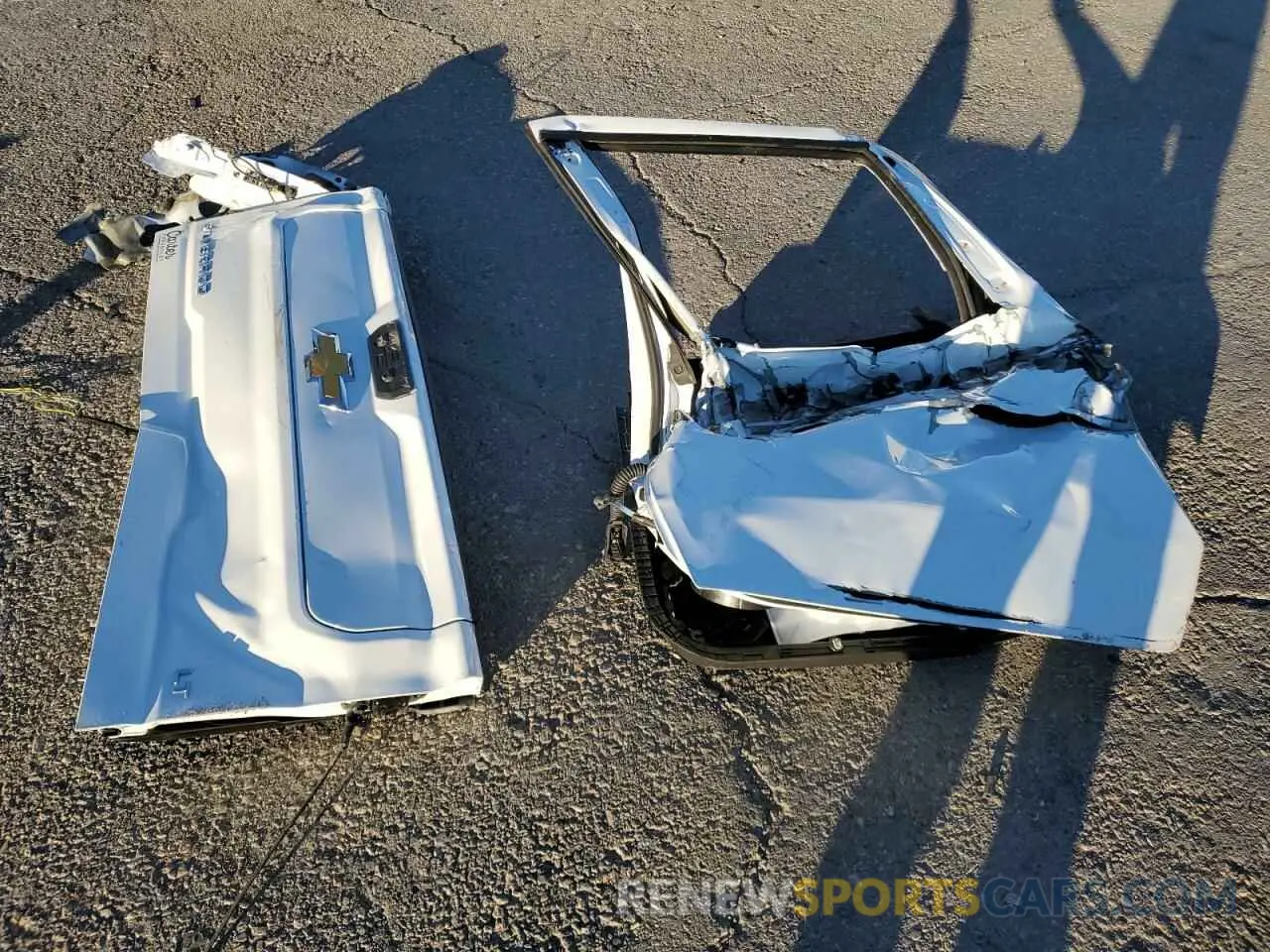 14 Photograph of a damaged car 2GC1YNEY7R1269722 CHEVROLET ALL Models 2024