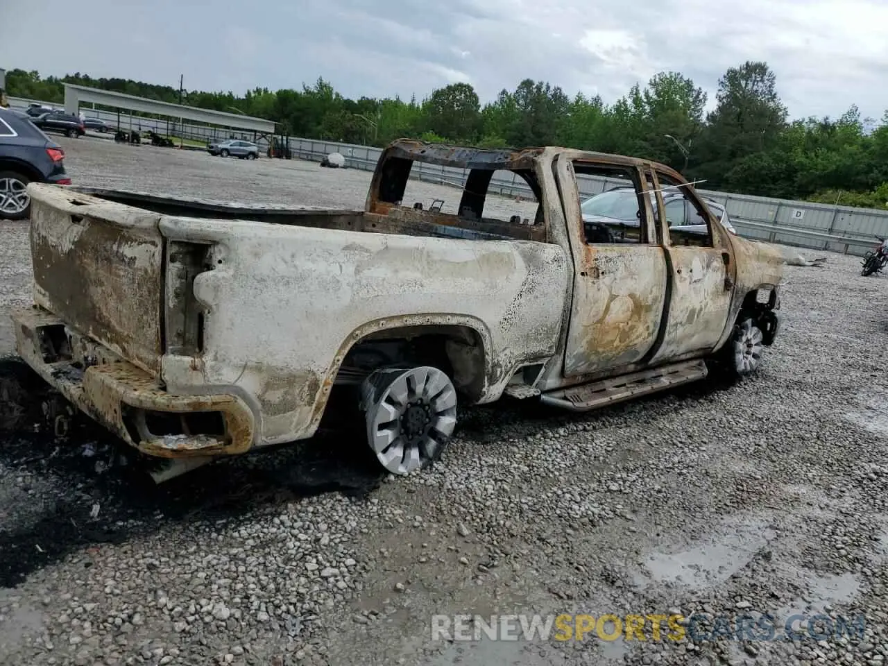3 Photograph of a damaged car 2GC4YME79R1160760 CHEVROLET ALL Models 2024