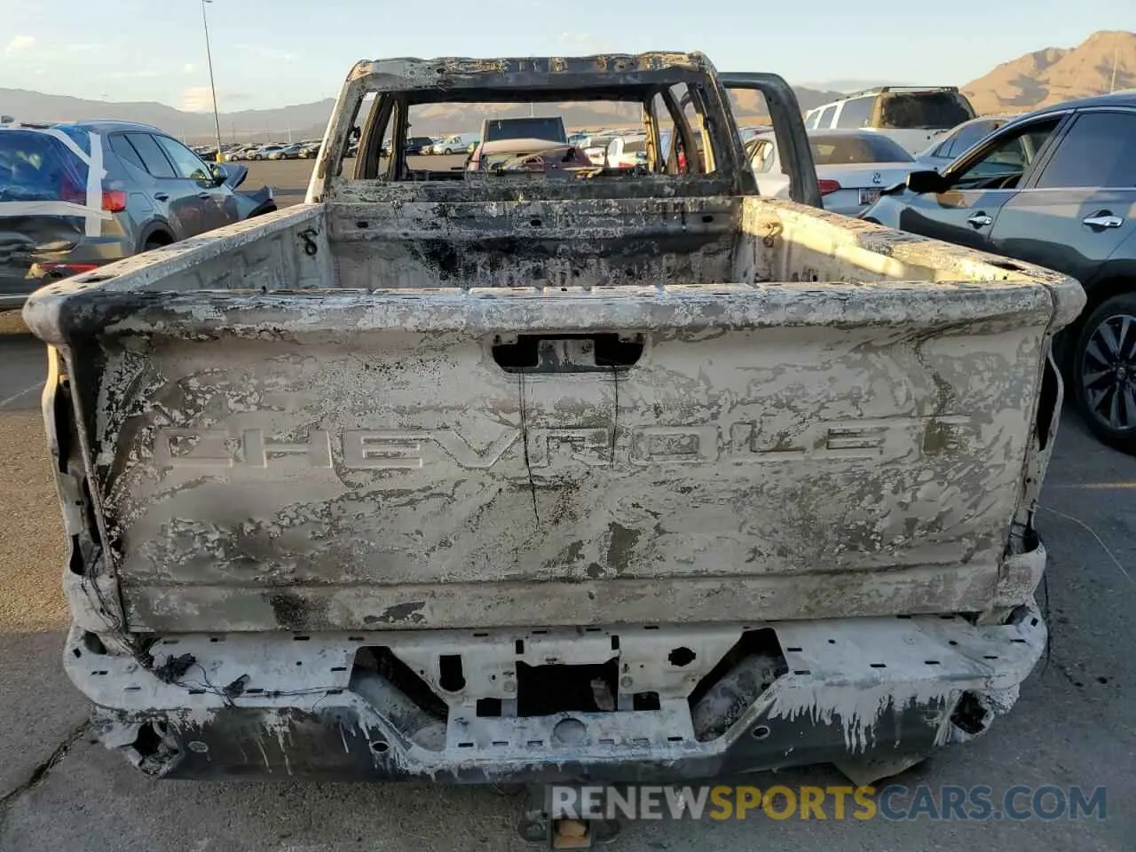 6 Photograph of a damaged car 2GC4YNEY4R1120617 CHEVROLET ALL Models 2024