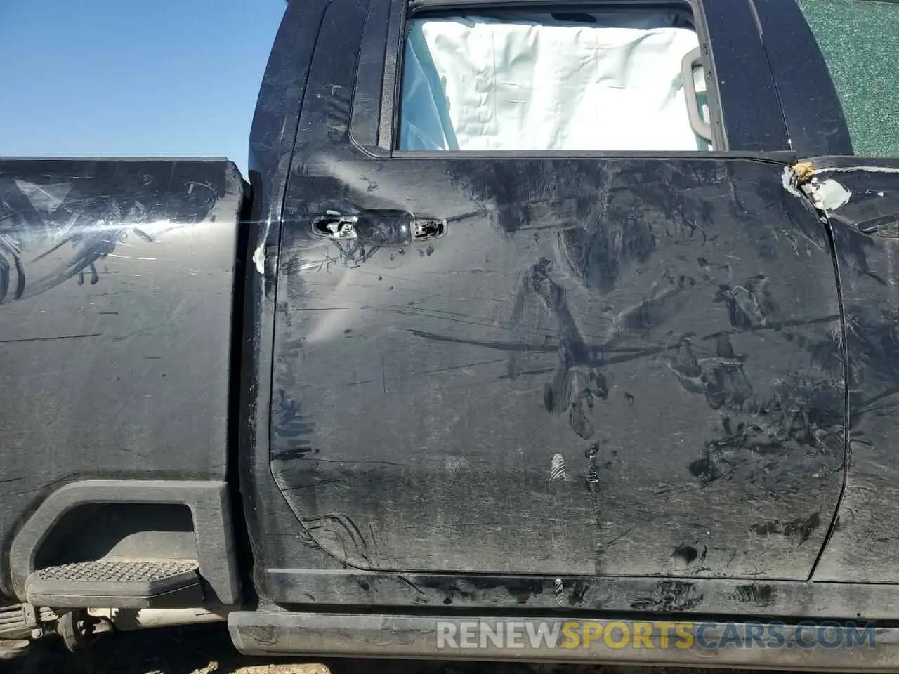 10 Photograph of a damaged car 2GC4YPEY6R1217801 CHEVROLET ALL Models 2024